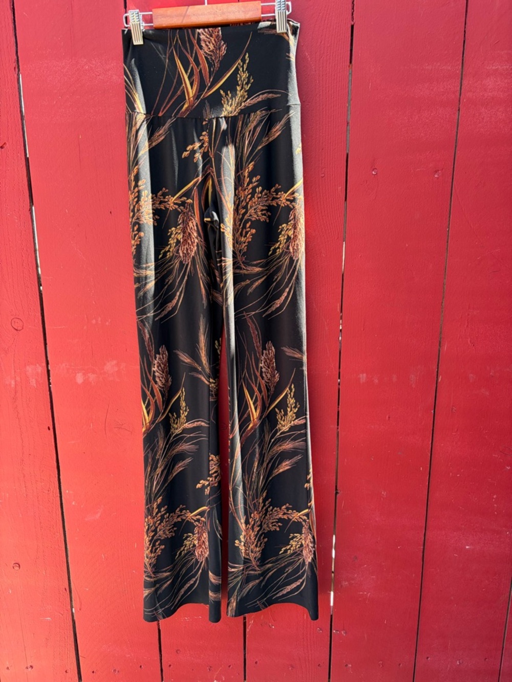 Norma Kamala Elephant Black Wide-Leg Pants with Rust Botanical Print